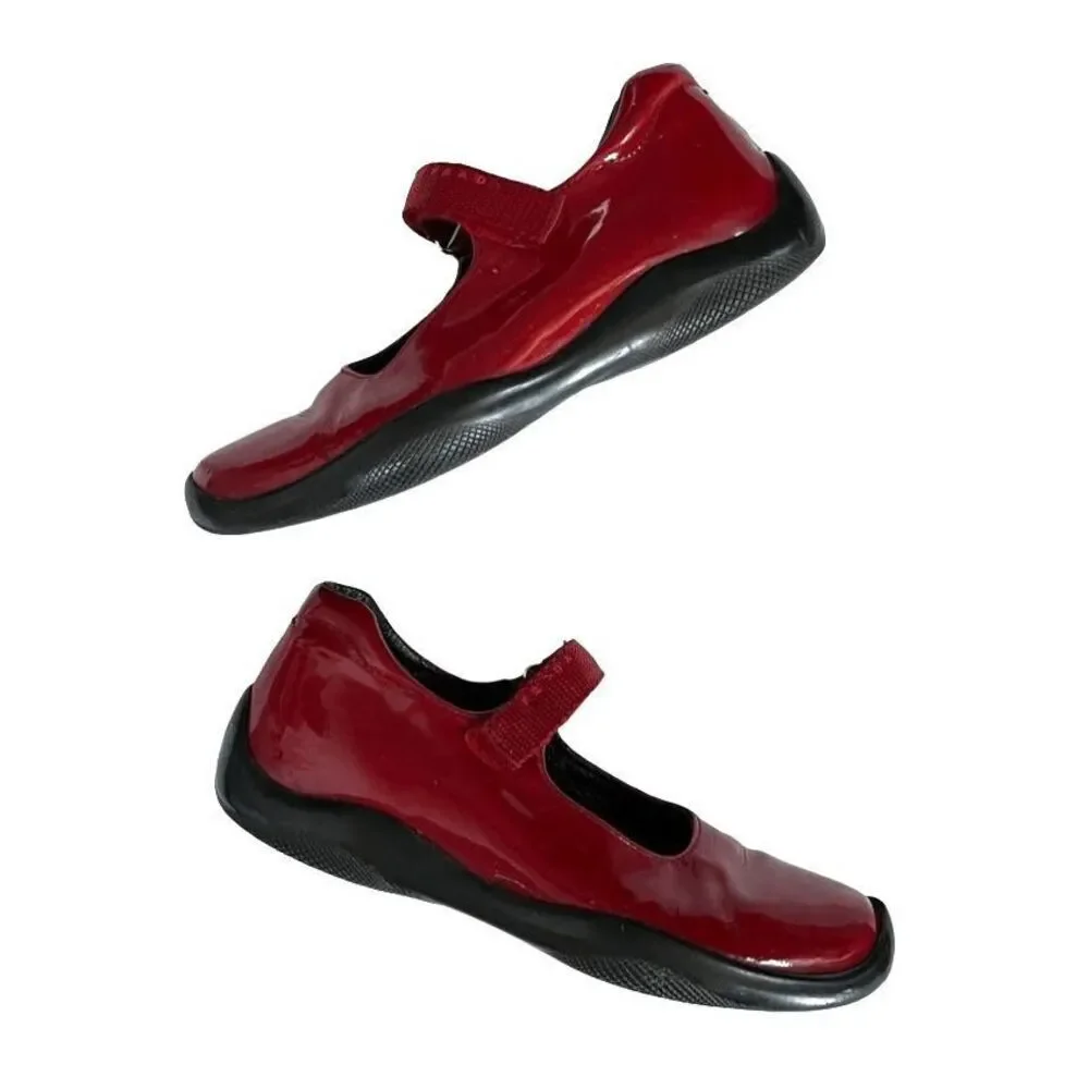 PRADA Girls 13 (31) Patent Leather Mary Jane Shoes AS IS